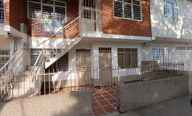 casa en arriendo en aranjuez. Cod A6442