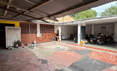 lote en venta en barrio blanco. Cod V3113