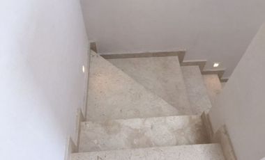 Gran Oportunidad! Frente a área verde, TIENE TODO!