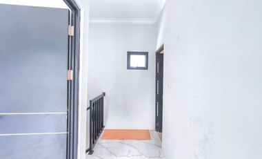 Rumah Strategis 7 Menit ke Stasiun Depok Lama SHM Dibantu KPR J-43848