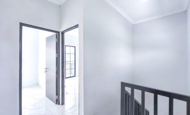 Rumah Strategis 7 Menit ke Stasiun Depok Lama SHM Dibantu KPR J-43848