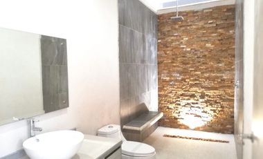 Residencia Estilo Moderno Fracc Burgos Corinto