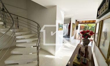 casa en venta en los patios - la floresta. Cod V12947