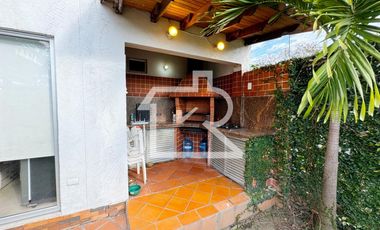casa en venta en los patios - la floresta. Cod V12947