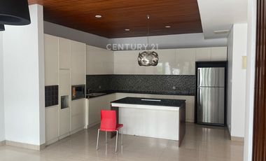 Disewakan Rumah Mewah Di Area Strategis Dekat Blok M