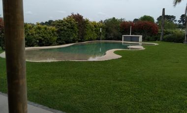 HERMOSA CASA DE 5 AMBIENTES EN COUNTRY HARAS SANTA MARÍA