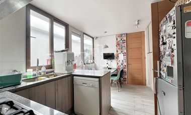 OPORTUNIDAD SE VENDE CASA EN CHAMISERO, GRAN PARQUE DE 5000