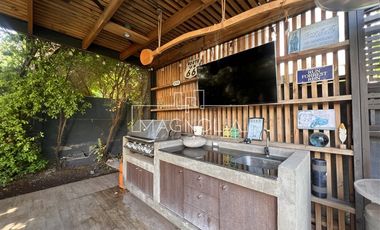 OPORTUNIDAD SE VENDE CASA EN CHAMISERO, GRAN PARQUE DE 5000