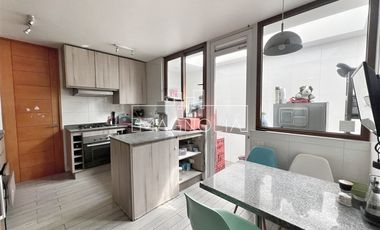OPORTUNIDAD SE VENDE CASA EN CHAMISERO, GRAN PARQUE DE 5000