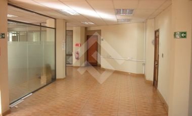Oficina en Arriendo en Metro Universidad de Chile