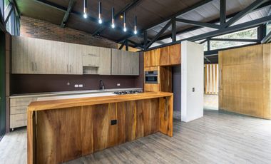 casa en arriendo/venta en vereda carrizales. Cod V27863