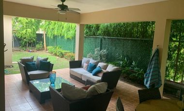 VENDO O ALQUILO CASA 400MTS2 EN CLAYTON, EMBASSY GARDEN