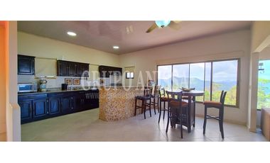 Oportunidad! Se Vende Casa con Hermosas Vistas en Altos del Maria