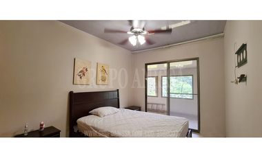 Oportunidad! Se Vende Casa con Hermosas Vistas en Altos del Maria