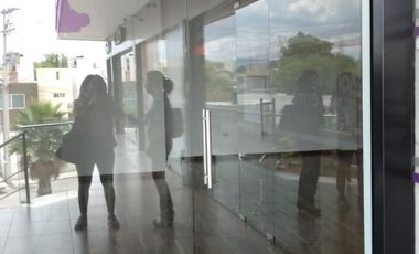 Excelentes Locales en Venta en Plaza del Río