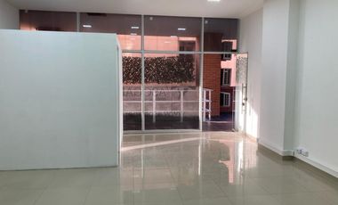 local en arriendo/venta en andalucía. Cod V104950