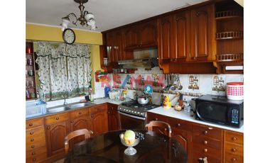 Venta Departamento Amoblado 2° Piso Urb. La Perla