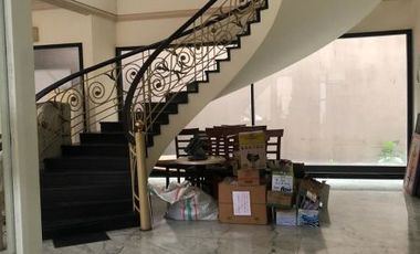 Sewa Rumah dan Sekolah Mewah di Dhamahusada Indah Timur Kota Surabaya