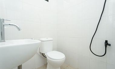 Rumah Terawat di Bekasi Akses Dekat Stasiun LB 120 Siap Huni J-41643