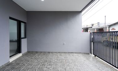 Rumah Terawat di Bekasi Akses Dekat Stasiun LB 120 Siap Huni J-41643
