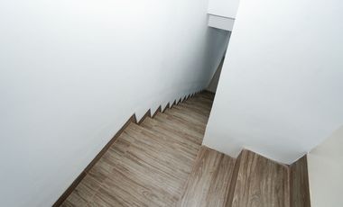 Rumah Terawat di Bekasi Akses Dekat Stasiun LB 120 Siap Huni J-41643