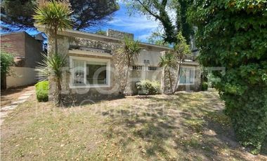 VENTA EN BLOCK, 4 DÚPLEX DE 2 AMBIENTES CADA UNO