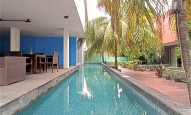 Rumah Bernuansa Tropis Di Cilandak