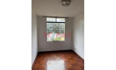 En Venta: Hermosa Casa De 3 Pisos Mas Azotea Frente A Parque En Urb. Ceres – Ate