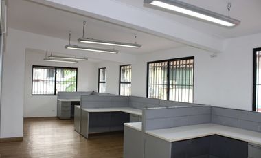 Se Vende DUPLEX EN OBARRIO listo para ocupar.