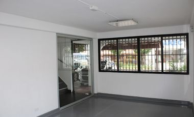 Se Vende DUPLEX EN OBARRIO listo para ocupar.