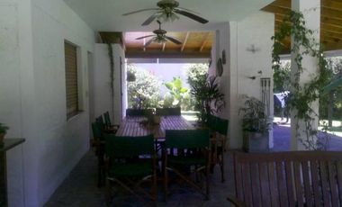 Excelente Chalet en venta en Maschwitz - Escobar