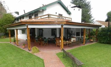 Excelente Chalet en venta en Maschwitz - Escobar