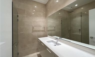 SE ALQUILA APARTAMENTO EN PH GARDENS - OCEAN REEF ISLANDS
