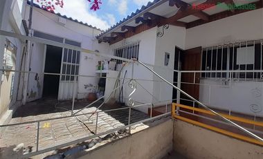 Oficina en Arriendo en Casa en venta en Avenida Copayapu, sector Pedro Pablo Figueroa.