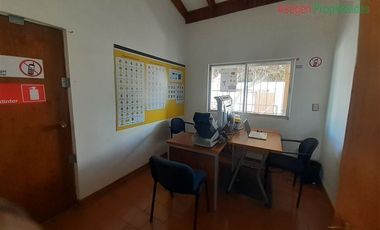 Oficina en Arriendo en Casa en venta en Avenida Copayapu, sector Pedro Pablo Figueroa.