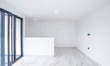 Rumah Strategis 16 Menit ke Cilandak Town Square Bebas Banjir J-40038