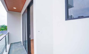 Rumah Strategis 16 Menit ke Cilandak Town Square Bebas Banjir J-40038