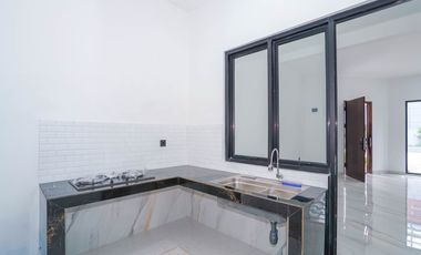 Rumah Strategis 16 Menit ke Cilandak Town Square Bebas Banjir J-40038