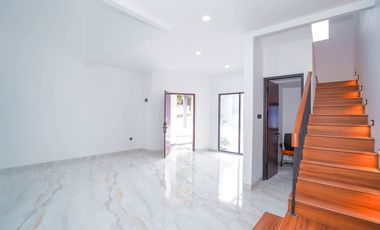 Rumah Strategis 16 Menit ke Cilandak Town Square Bebas Banjir J-40038