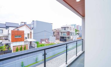 Rumah Strategis 16 Menit ke Cilandak Town Square Bebas Banjir J-40038