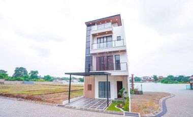 Rumah Strategis 16 Menit ke Cilandak Town Square Bebas Banjir J-40038