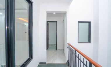 Rumah Strategis 16 Menit ke Cilandak Town Square Bebas Banjir J-40038