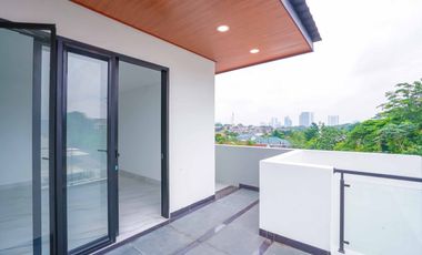 Rumah Strategis 16 Menit ke Cilandak Town Square Bebas Banjir J-40038