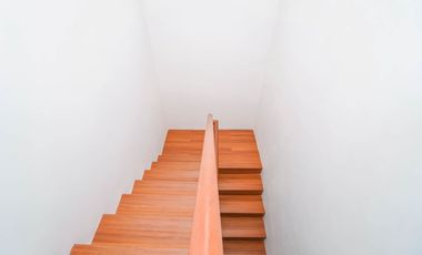 Rumah Strategis 16 Menit ke Cilandak Town Square Bebas Banjir J-40038