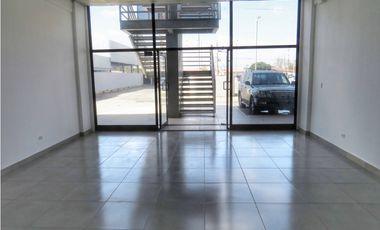 VENTA DE LOCAL COMERCIAL EN PLAZA LOS NARANJOS PENONOMÉ