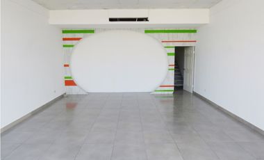 VENTA DE LOCAL COMERCIAL EN PLAZA LOS NARANJOS PENONOMÉ
