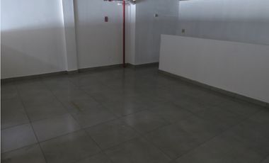 VENTA DE LOCAL COMERCIAL EN PLAZA LOS NARANJOS PENONOMÉ
