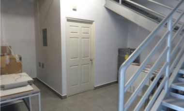 VENTA DE LOCAL COMERCIAL EN PLAZA LOS NARANJOS PENONOMÉ