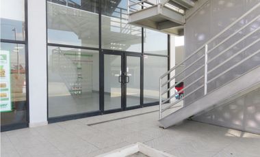 VENTA DE LOCAL COMERCIAL EN PLAZA LOS NARANJOS PENONOMÉ