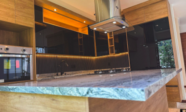 Casa de 4 recamaras en San Angel V hab en planta baja y con Rooftop